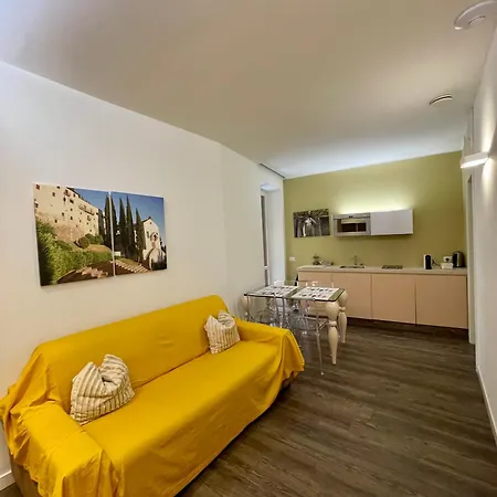 Primavera Al Teatro Apartment *